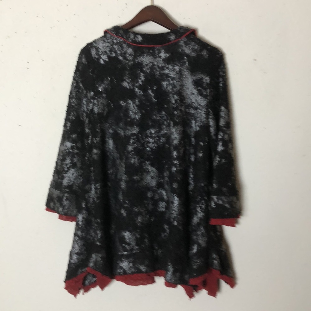 La Rose Rouge Black and silver top w/wire rose & collar.-Haute Couture L… - Picture 11 of 14